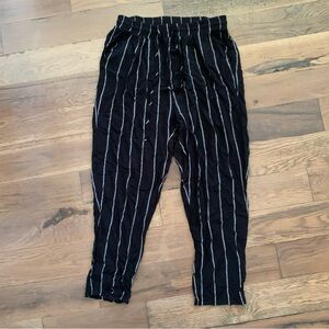 PrettyLittleThing Black White Striped Elastic Waist Pants Size 8